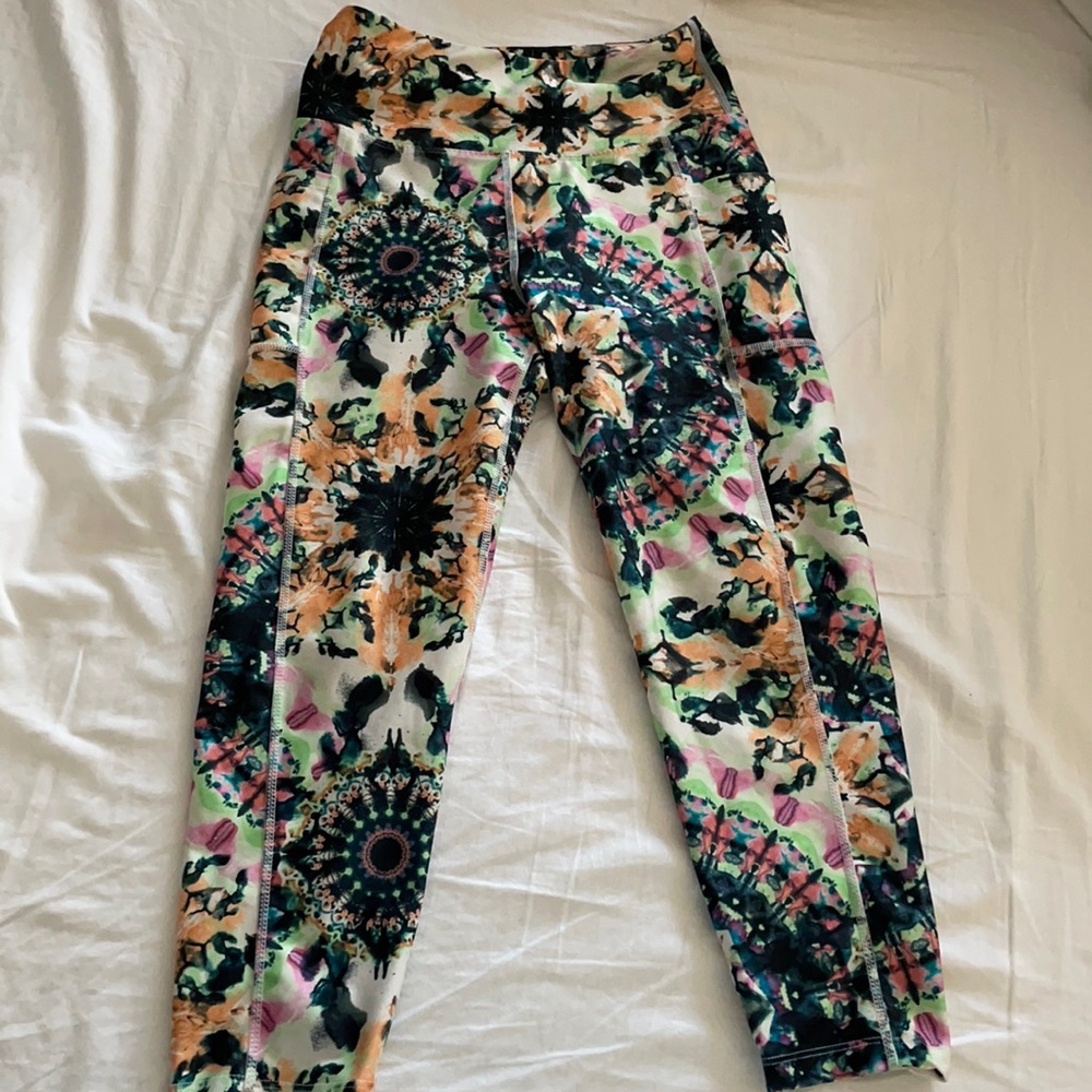 Cropped Mandala Tie Dye